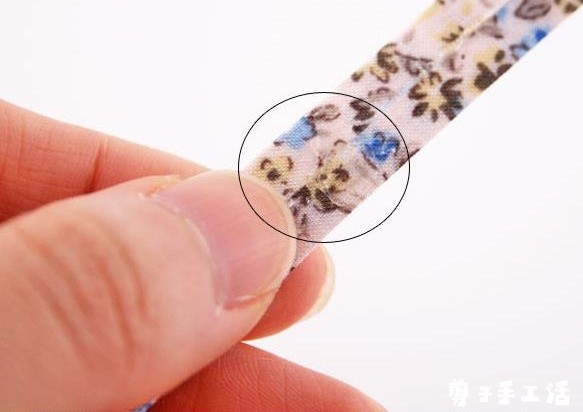 兼职手工活—超简单贴布花色发卡