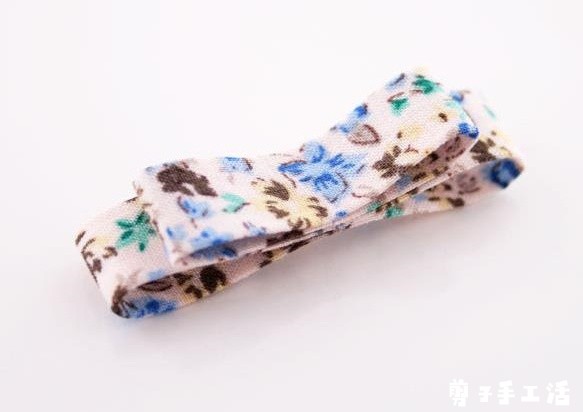 兼职手工活—超简单贴布花色发卡