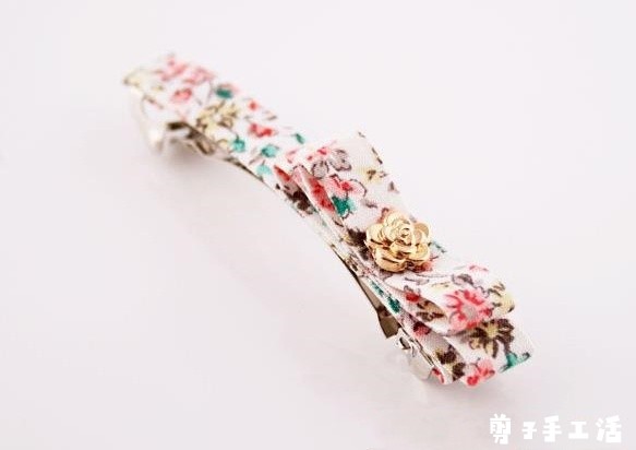兼职手工活—超简单贴布花色发卡