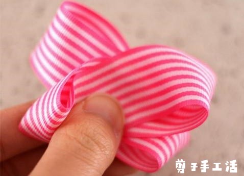 兼职手工活单条纹蝴蝶结发卡教程