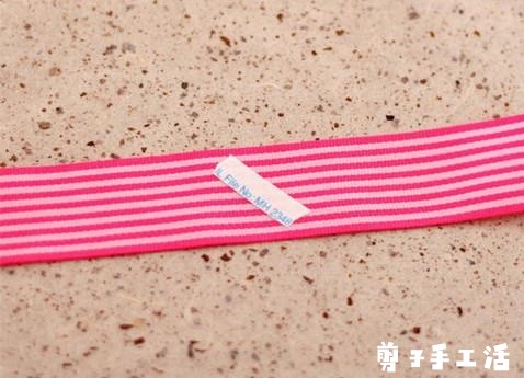 兼职手工活单条纹蝴蝶结发卡教程