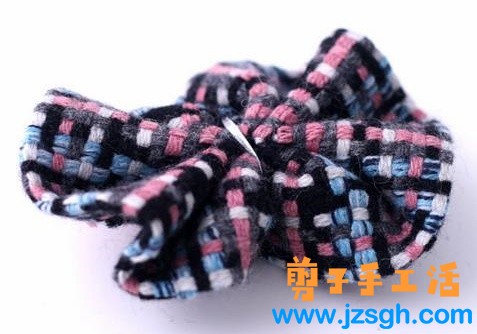 兼职手工活-粗毛线大纽扣蝴蝶结发卡教程